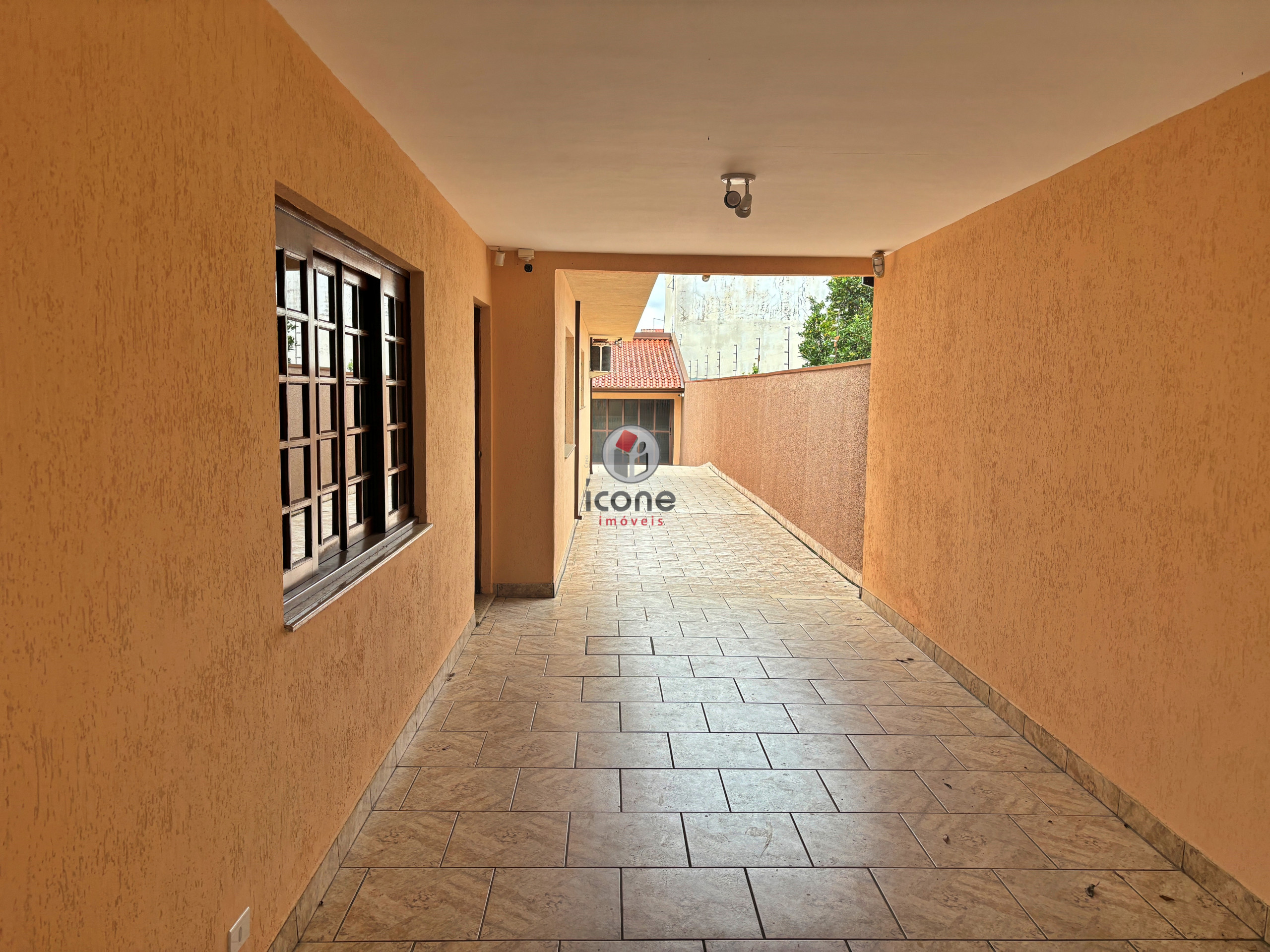 Casa à venda em Novo Mundo, Curitiba — Portal Chave Fácil