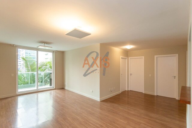 Apartamento no bairro Batel