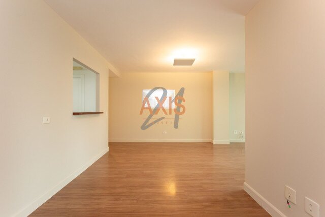 Apartamento no bairro Batel