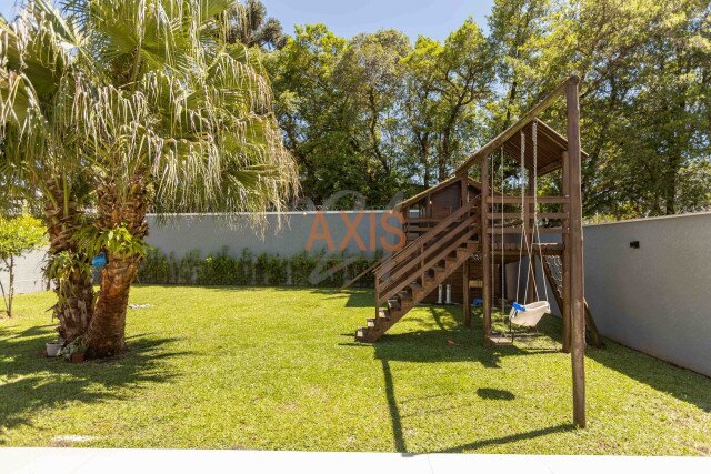 Casa em Condomínio no bairro Santa Felicidade