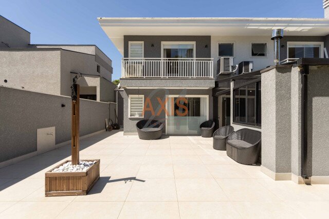 Casa em Condomínio no bairro Santa Felicidade