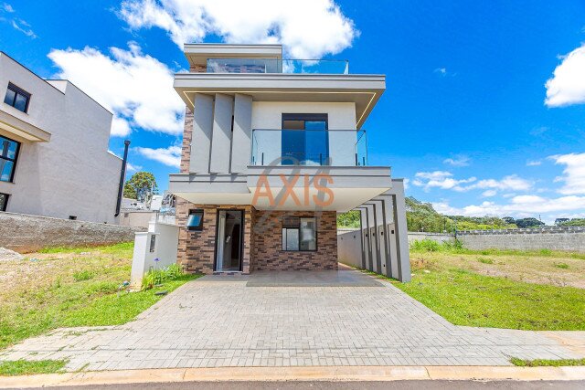 Casa em Condomínio no bairro Santa Cândida