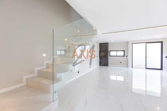 Casa em Condomínio no bairro Santa Cândida