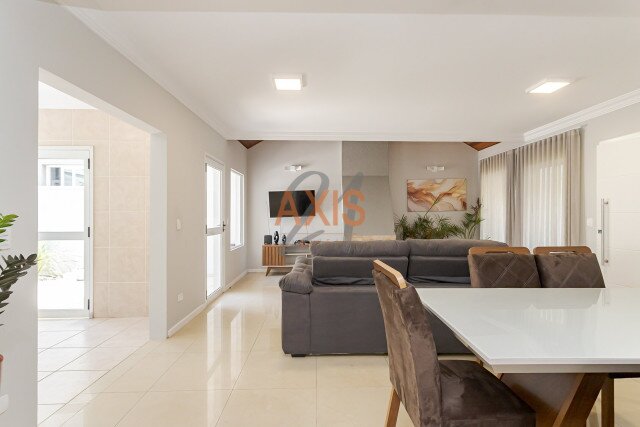 Casa em Condomínio no bairro Orleans