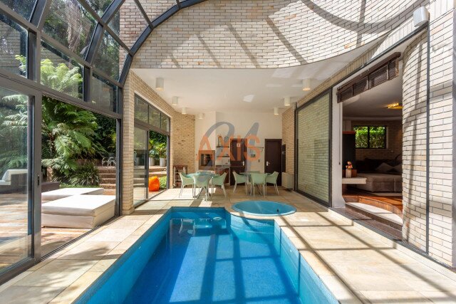 Casa em Condomínio no bairro Campo Comprido