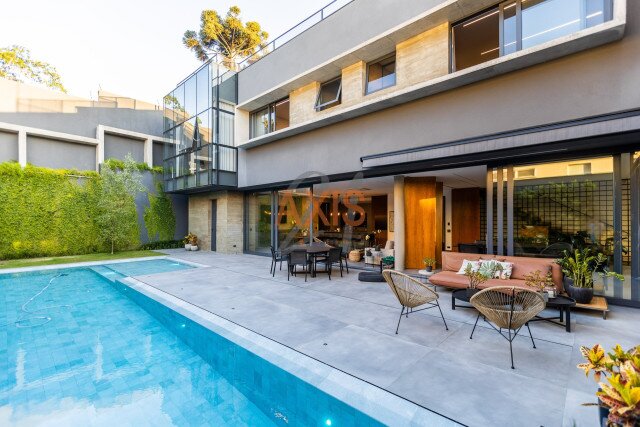 Casa em Condomínio no bairro Campo Comprido