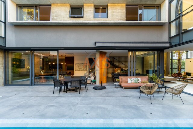 Casa em Condomínio no bairro Campo Comprido