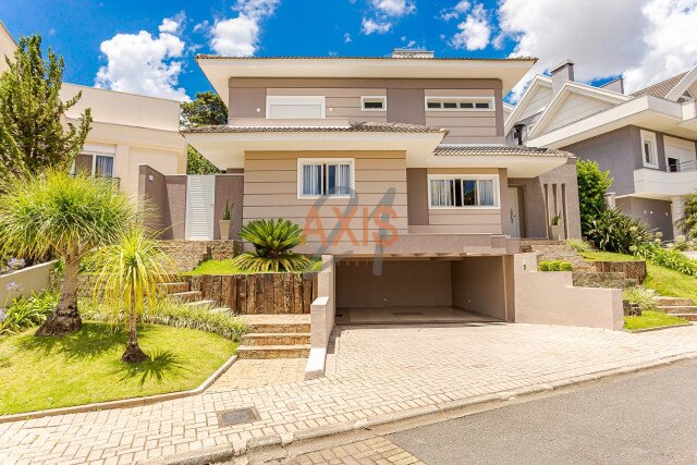 Casa em Condomínio no bairro Campo Comprido