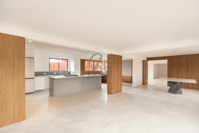 Apartamento no bairro Batel
