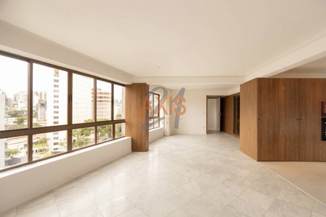Apartamento no bairro Batel