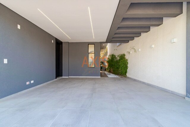 Casa em Condomínio no bairro Santa Cândida