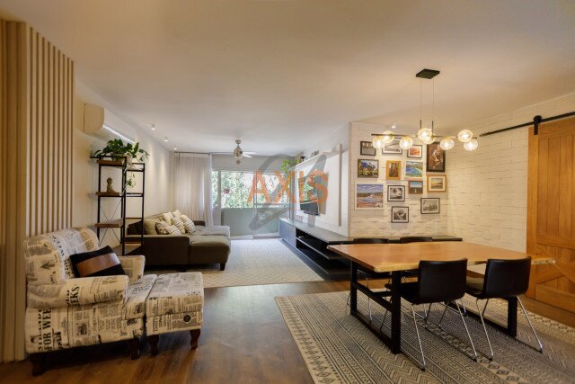 Apartamento no bairro Batel