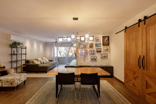 Apartamento no bairro Batel
