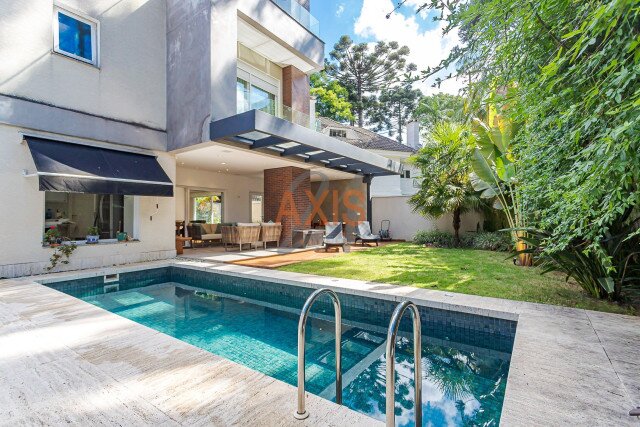 Casa em Condomínio no bairro Campo Comprido