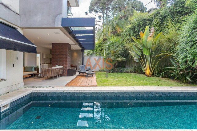 Casa em Condomínio no bairro Campo Comprido