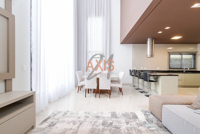 Casa em Condomínio no bairro Santa Felicidade