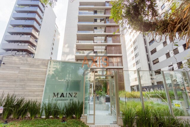 Apartamento no bairro Batel