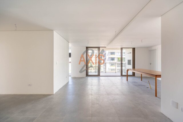 Apartamento no bairro Batel
