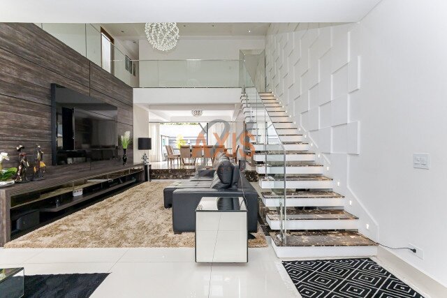 Casa em Condomínio no bairro Santa Cândida