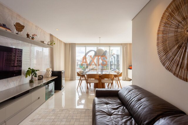 Apartamento no bairro Batel