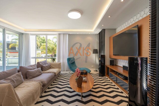 Casa em Condomínio no bairro Santa Felicidade