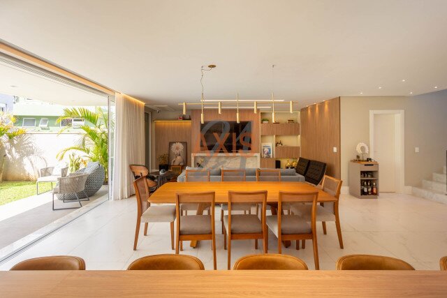 Casa em Condomínio no bairro Santa Felicidade