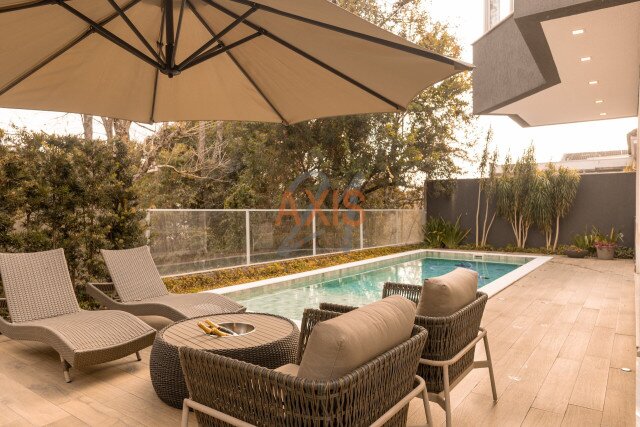 Casa em Condomínio no bairro Pilarzinho