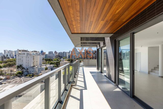 Cobertura no bairro Batel