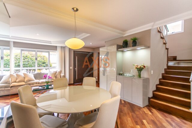 Casa em Condomínio no bairro Santa Felicidade