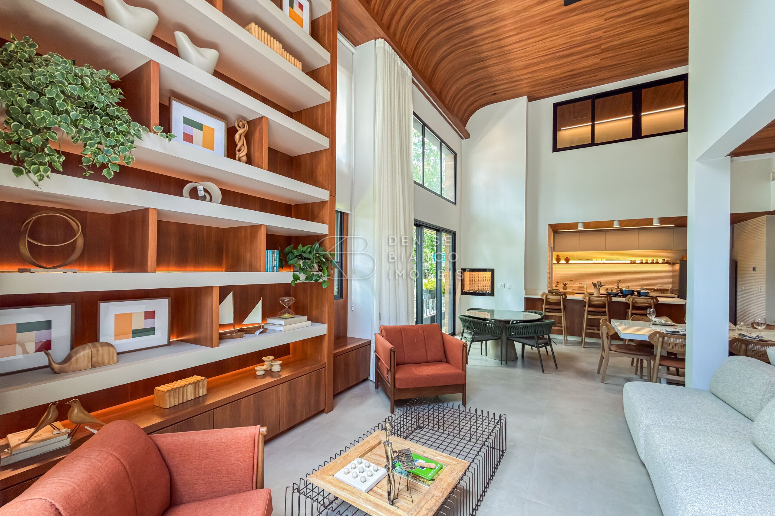 APARTAMENTO em Mercês - Ref: DB0038