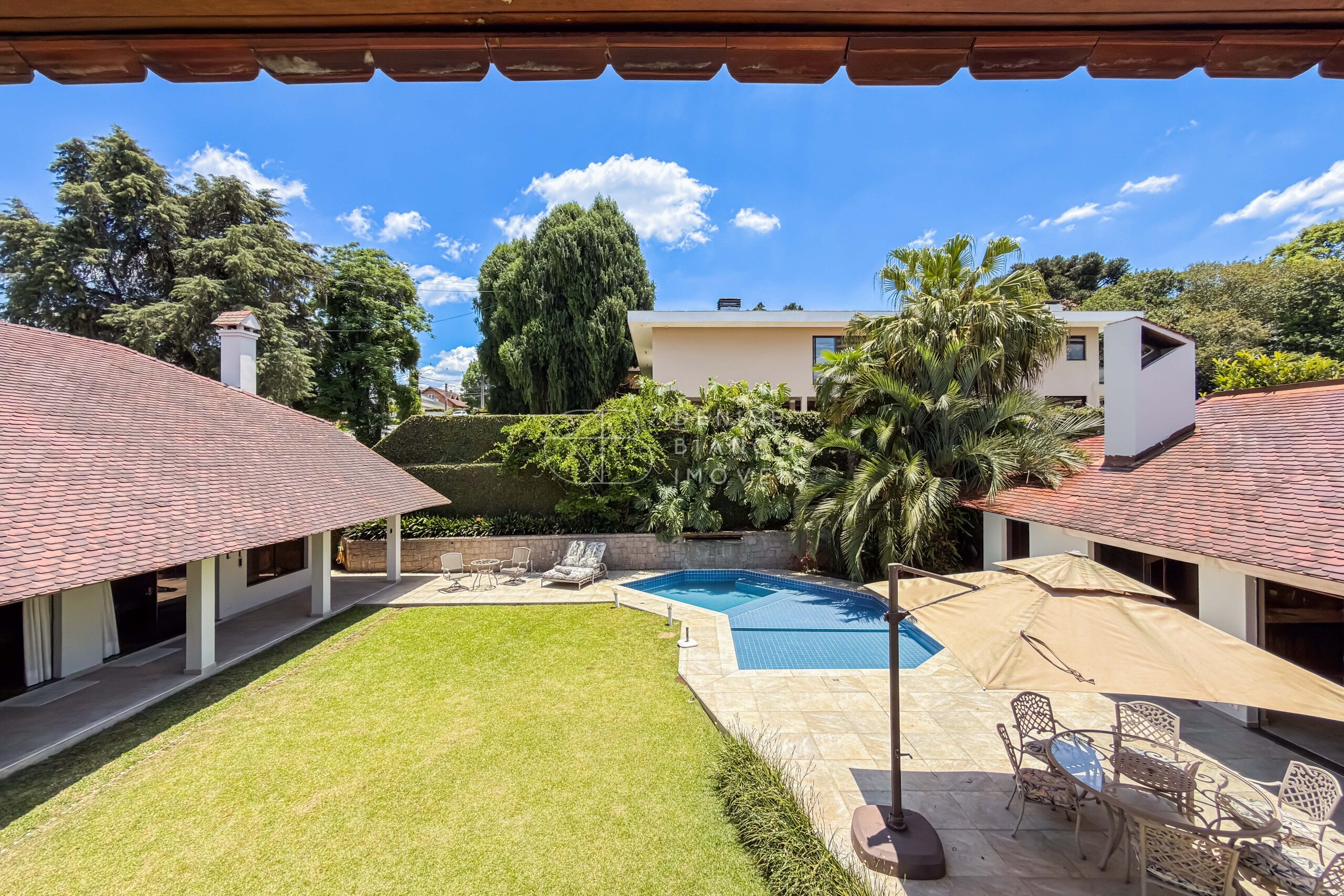 CASA EM CONDOMÍNIO em São Lourenço - Ref: DB0040
