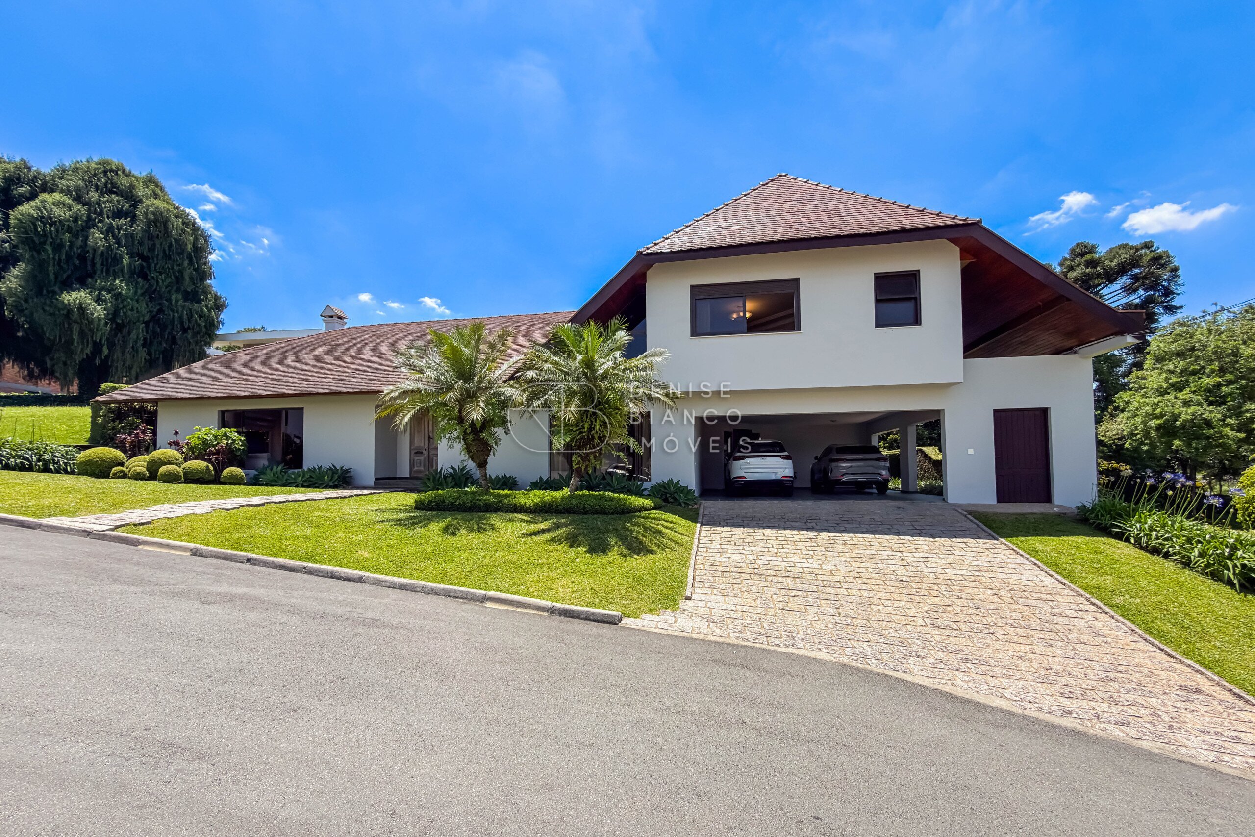 CASA EM CONDOMÍNIO em São Lourenço - Ref: DB0040
