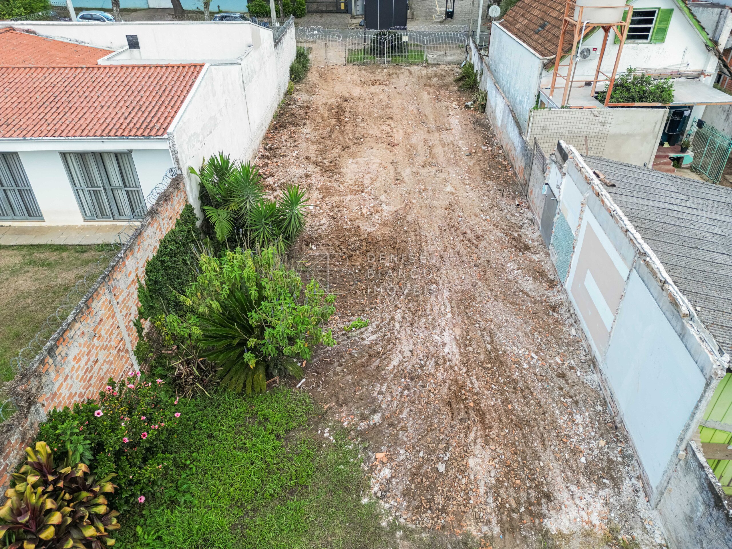 TERRENO em Mercês - Ref: DB0052