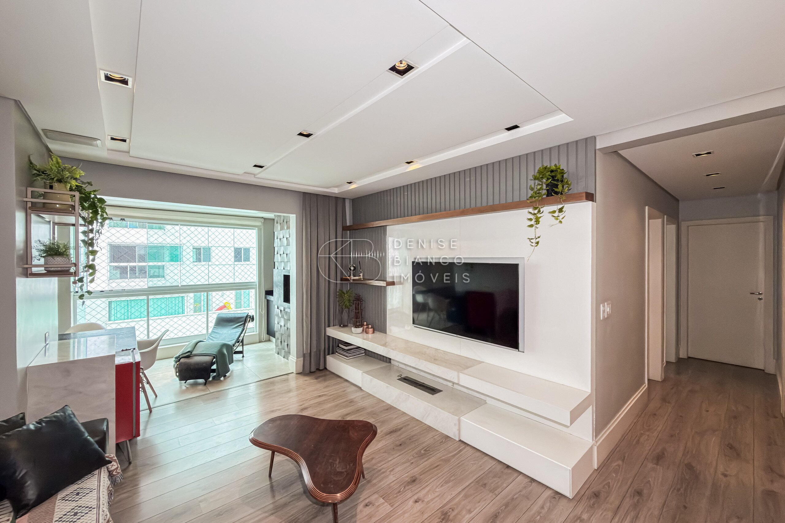 APARTAMENTO em Mossunguê - Ref: DB0057