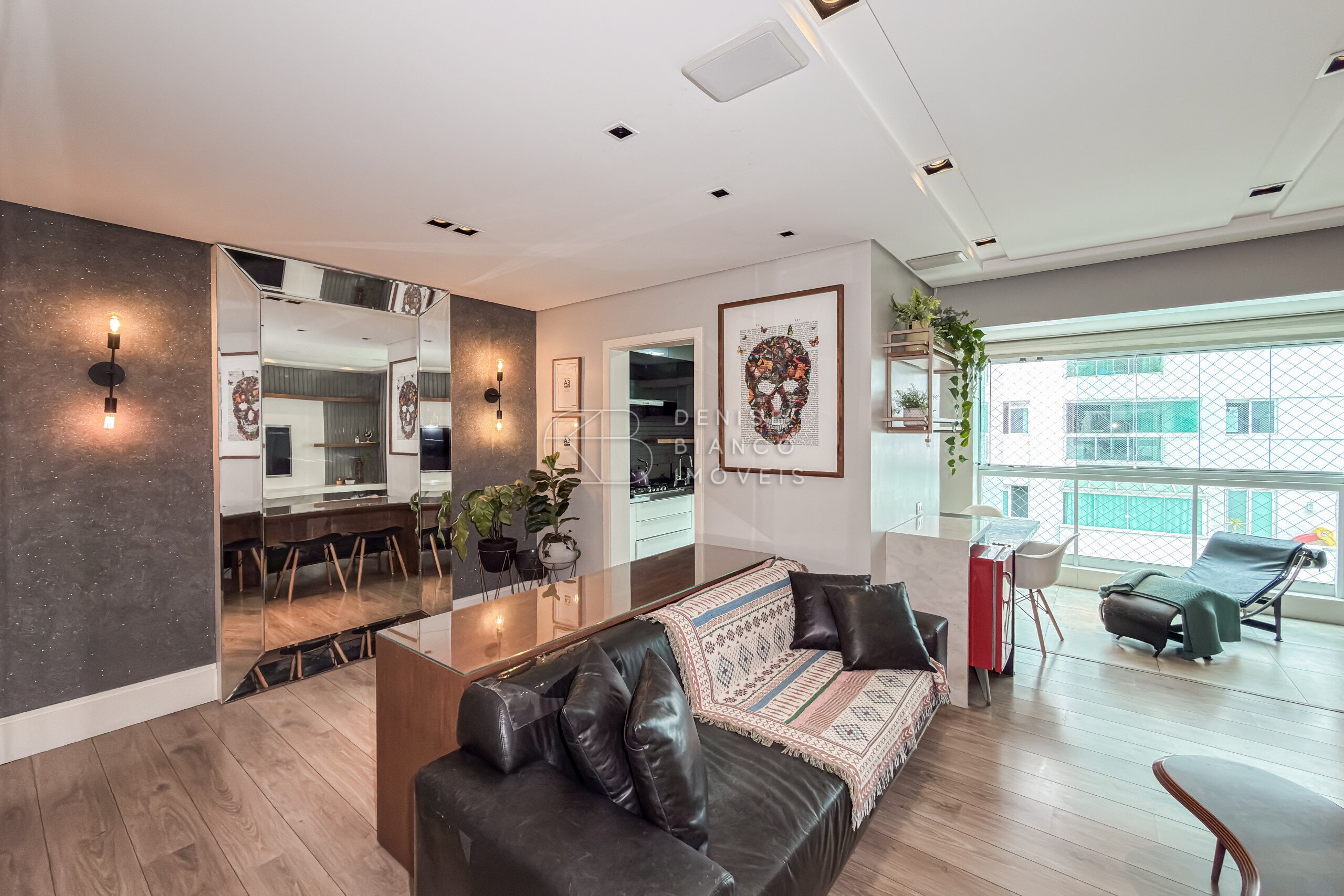 APARTAMENTO em Mossunguê - Ref: DB0057