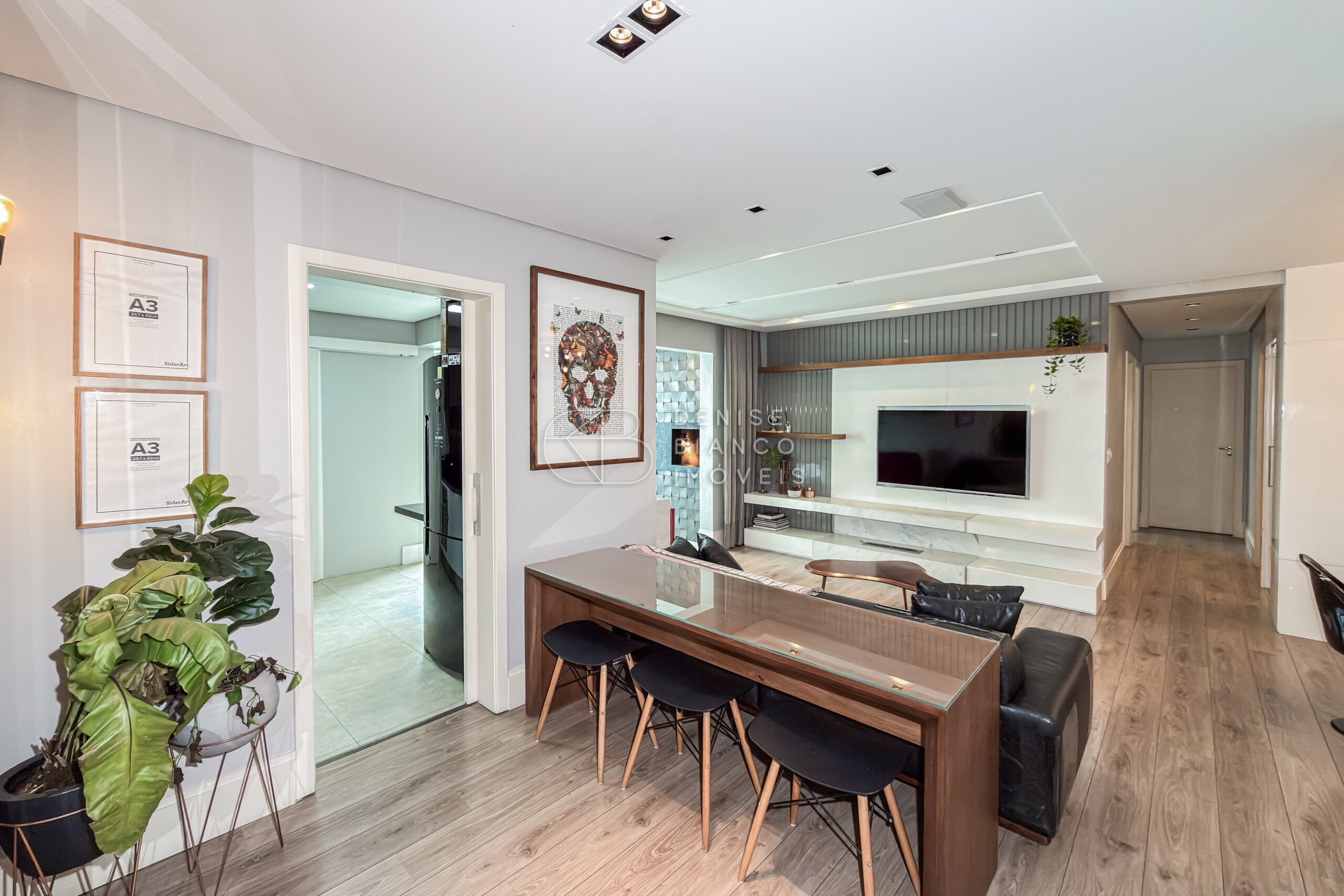 APARTAMENTO em Mossunguê - Ref: DB0057