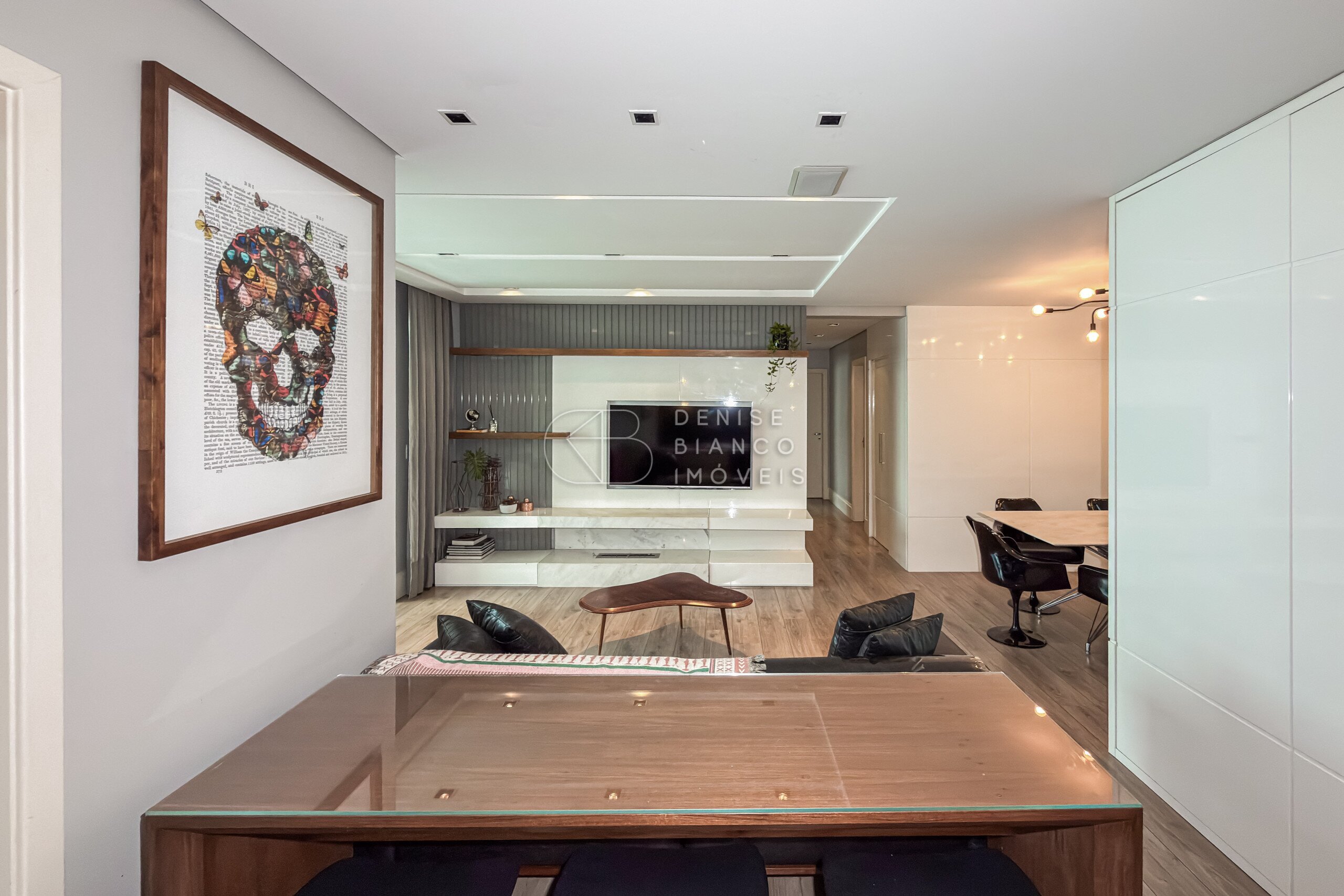 APARTAMENTO em Mossunguê - Ref: DB0057
