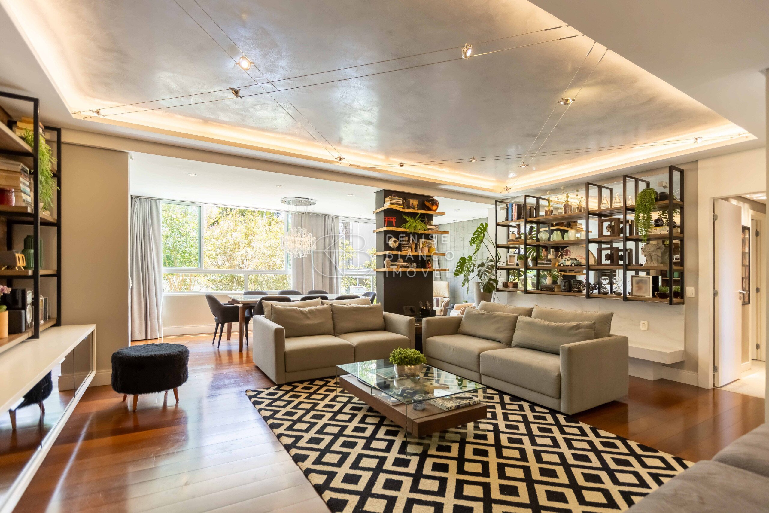 APARTAMENTO em Cabral - Ref: DB0068