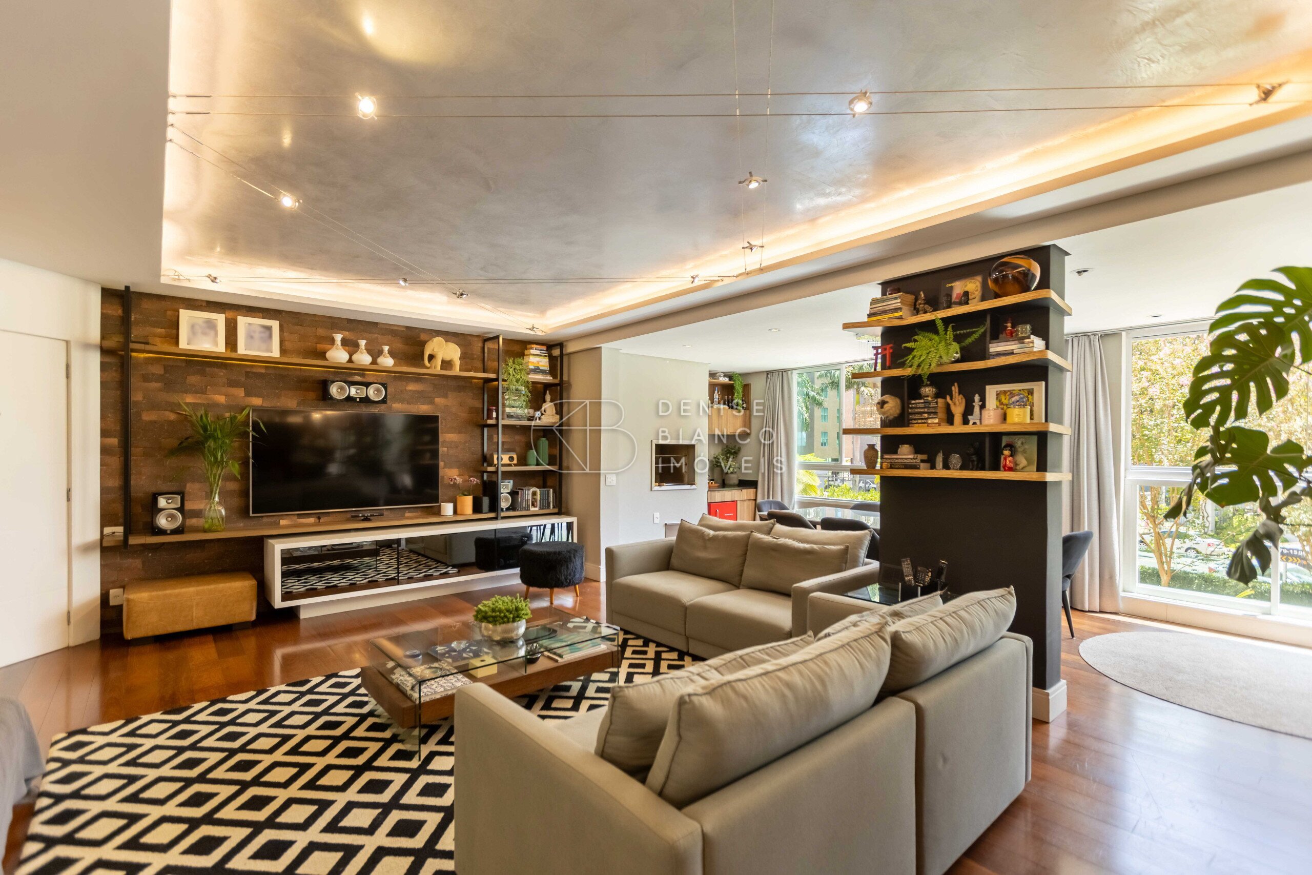 APARTAMENTO em Cabral - Ref: DB0068