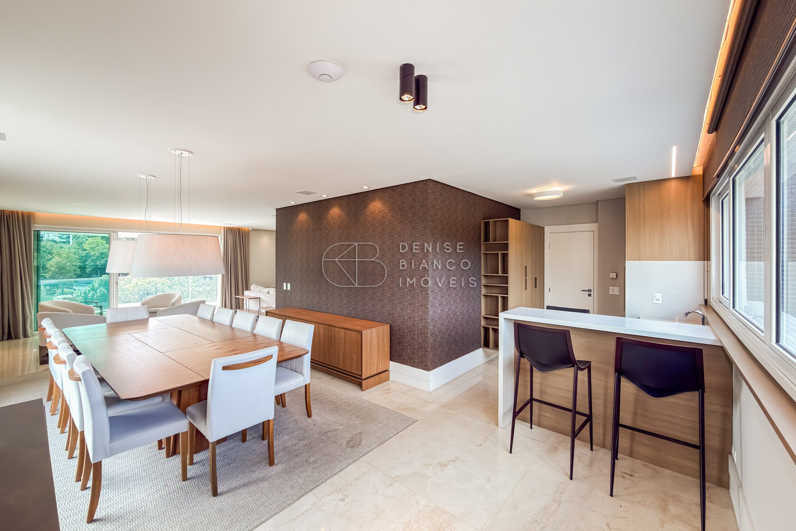 APARTAMENTO em Mossunguê - Ref: DB0080