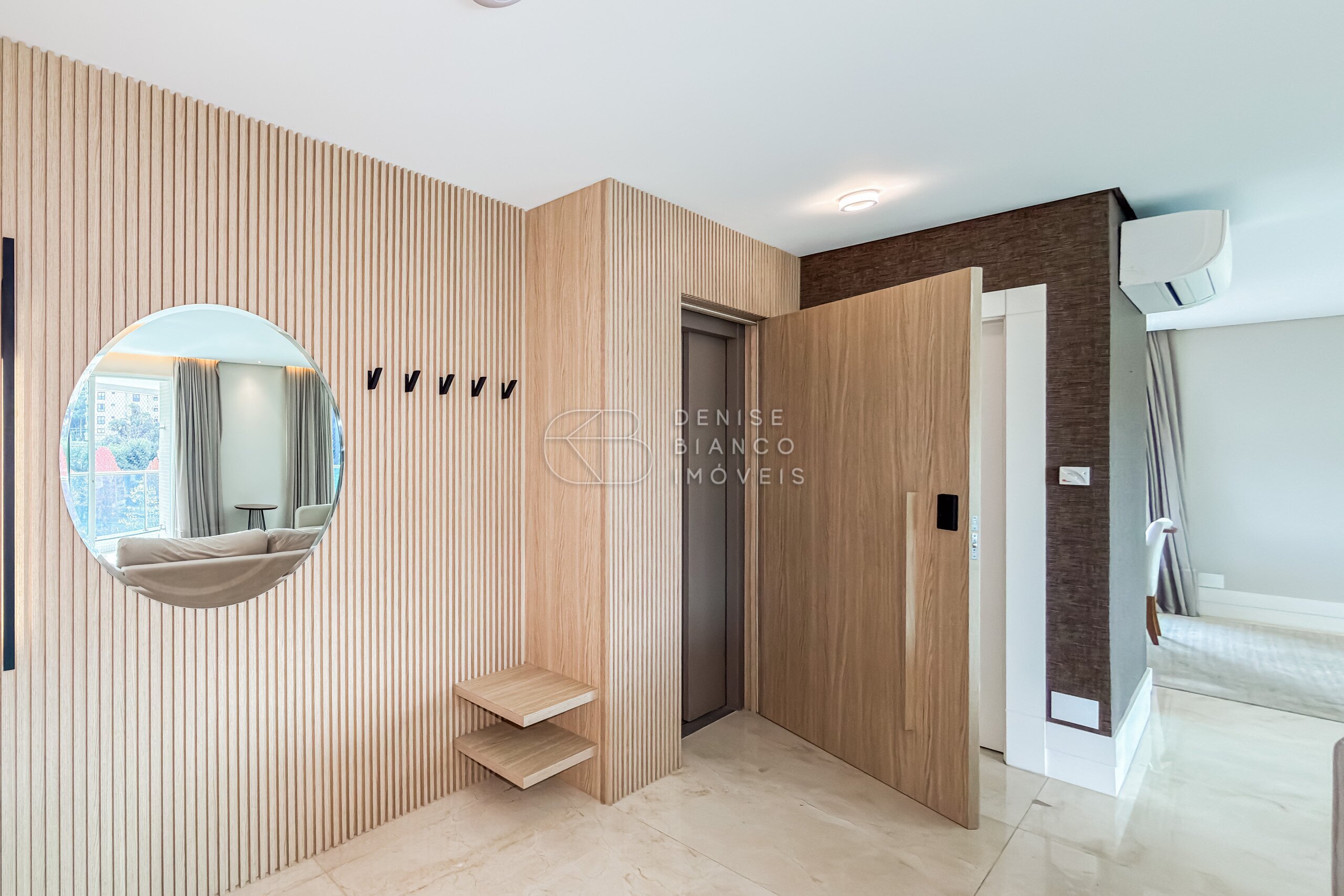 APARTAMENTO em Mossunguê - Ref: DB0080