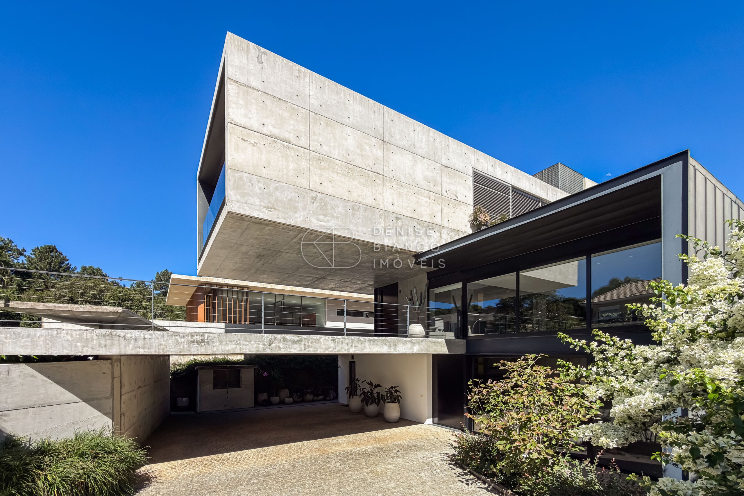 CASA EM CONDOMÍNIO em Santo Inácio - Ref: DB0089