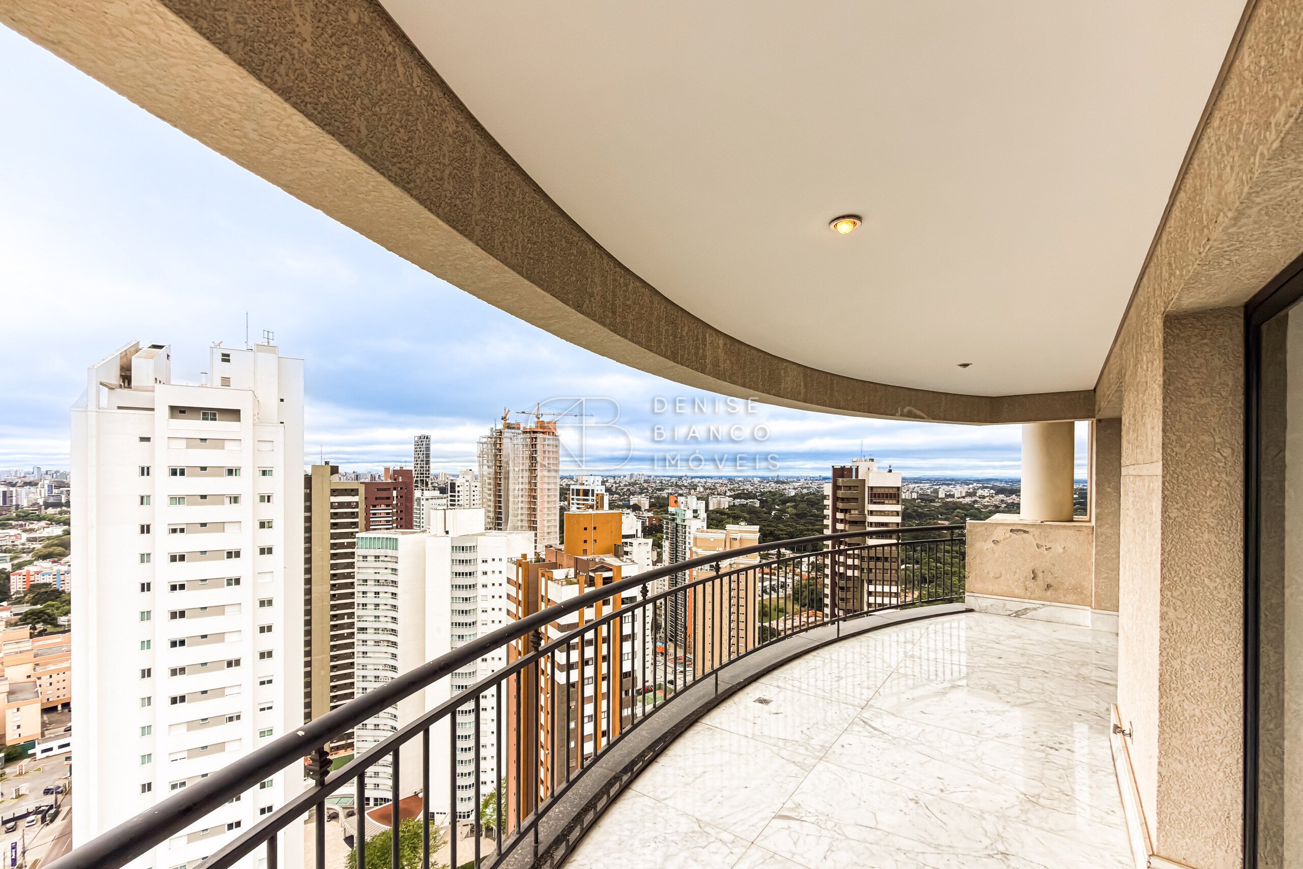 APARTAMENTO em Ecoville - Ref: DB0103