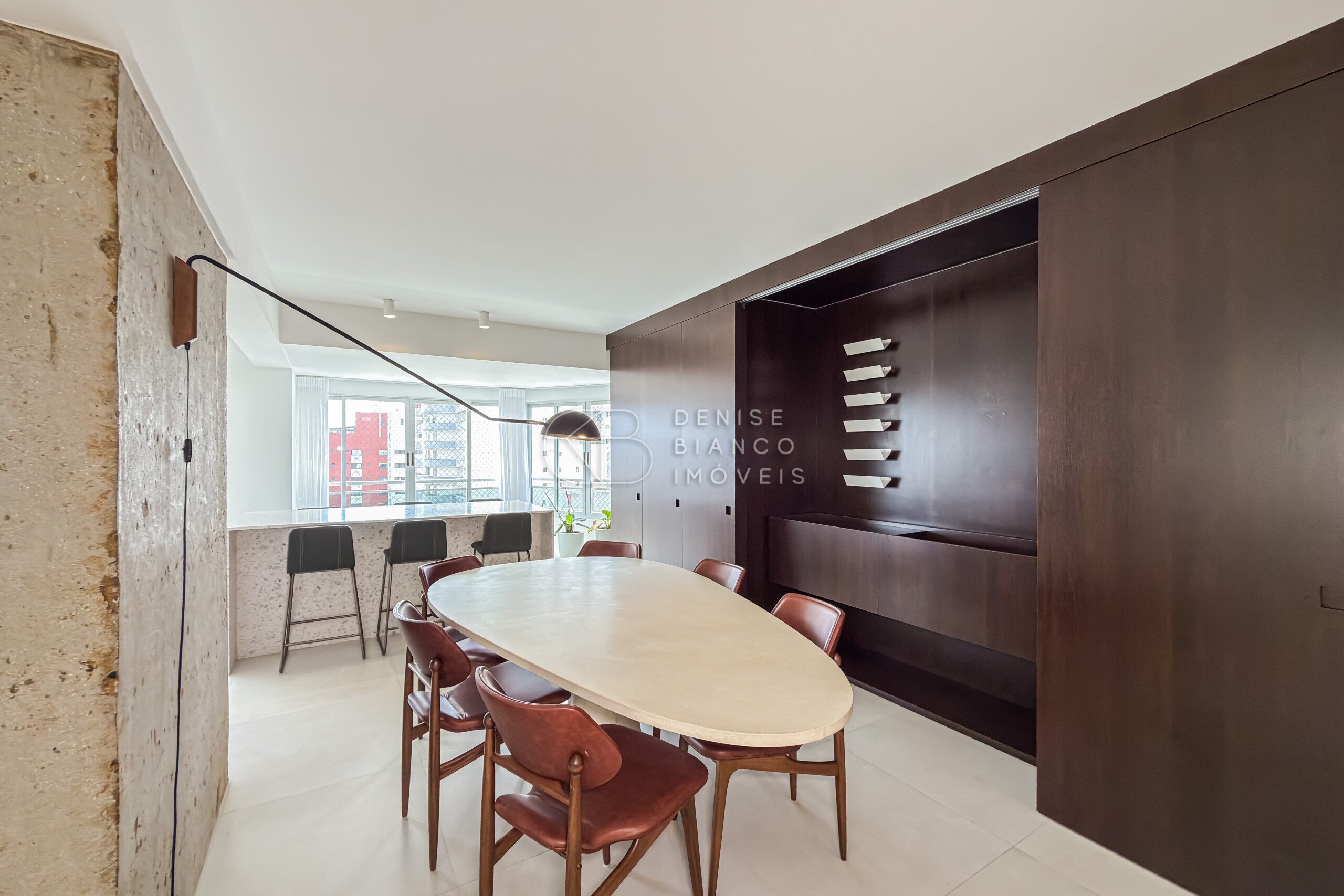 APARTAMENTO em Batel - Ref: DB0112