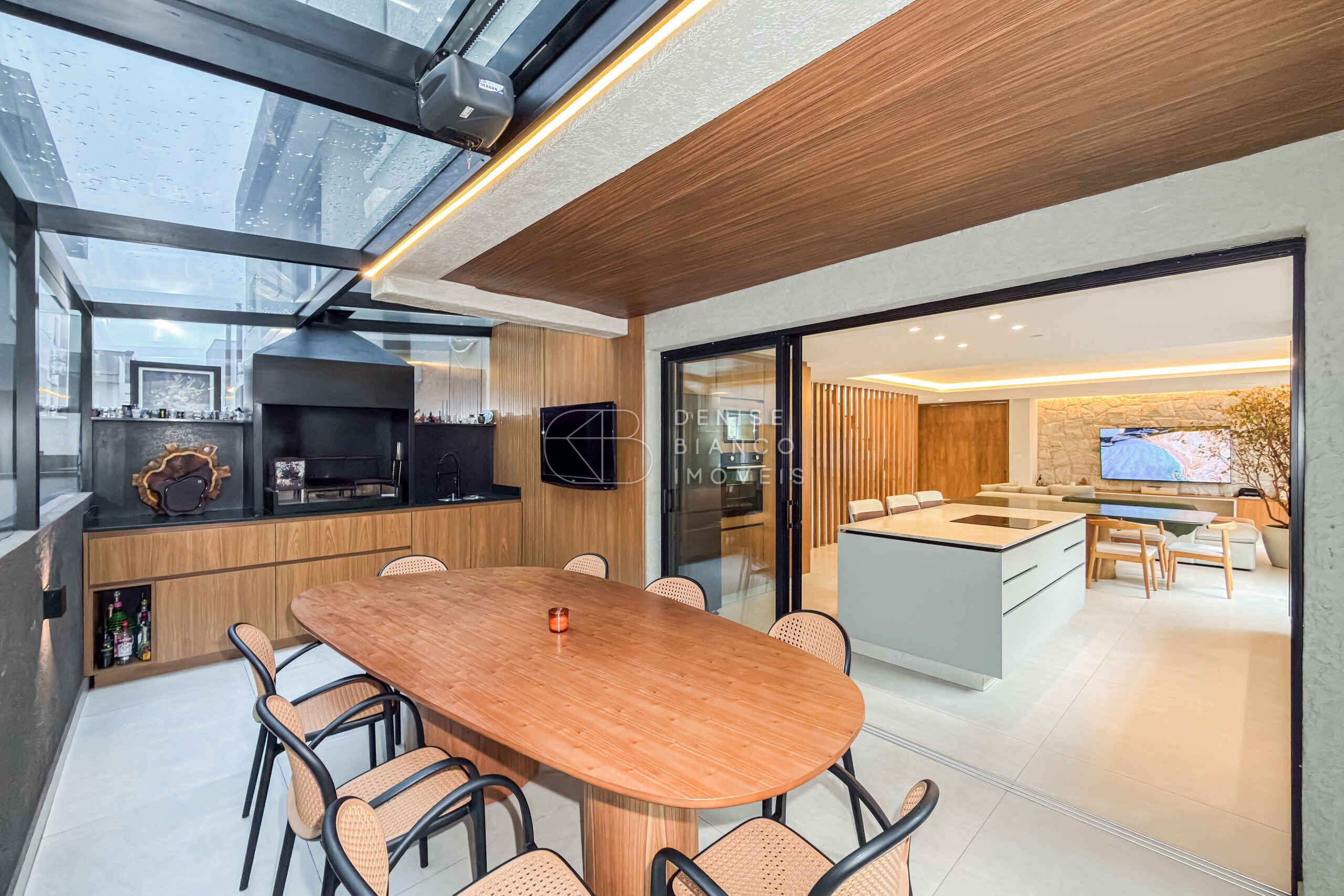 CASA EM CONDOMÍNIO em Santa Cândida - Ref: DB0129