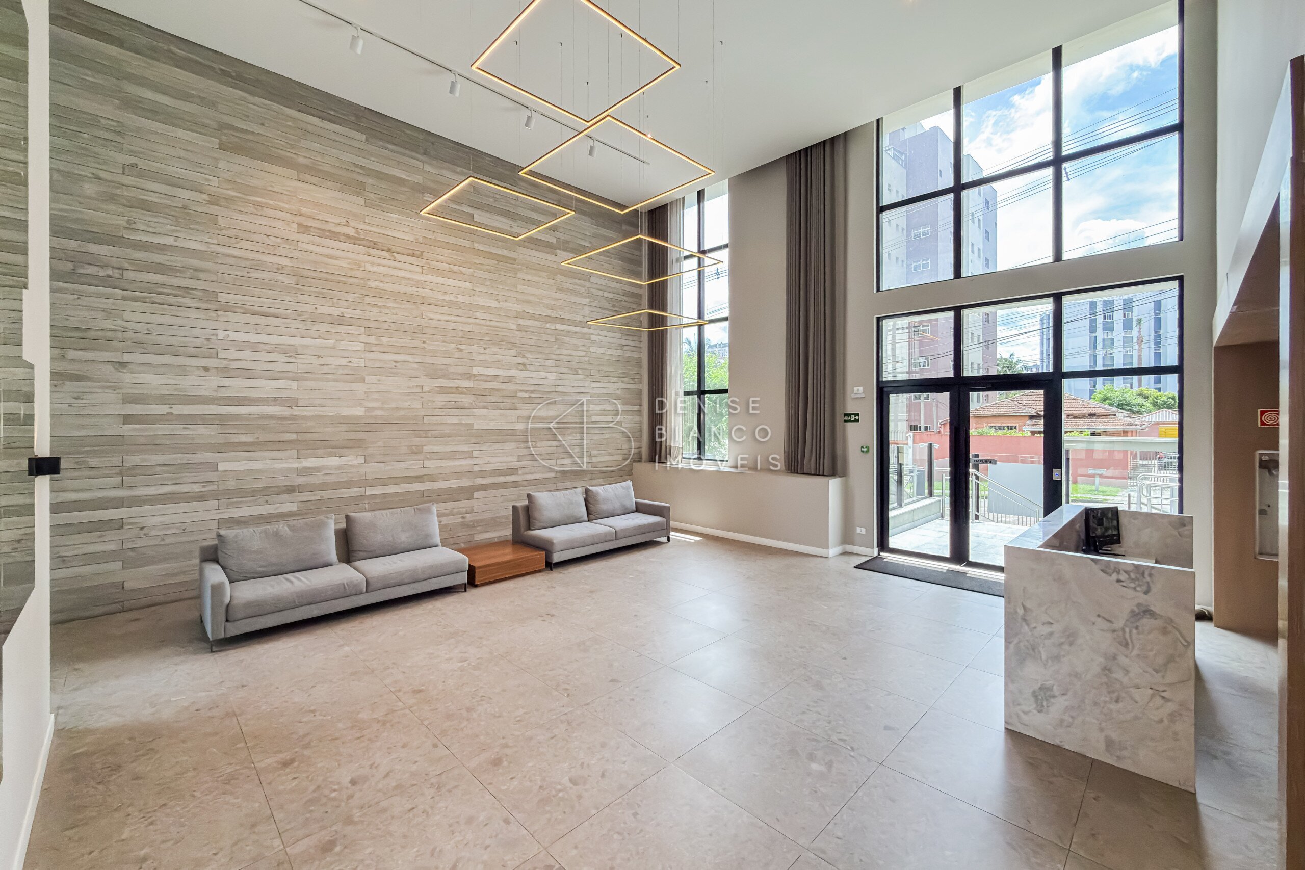 APARTAMENTO em Campina do Siqueira - Ref: DB0133