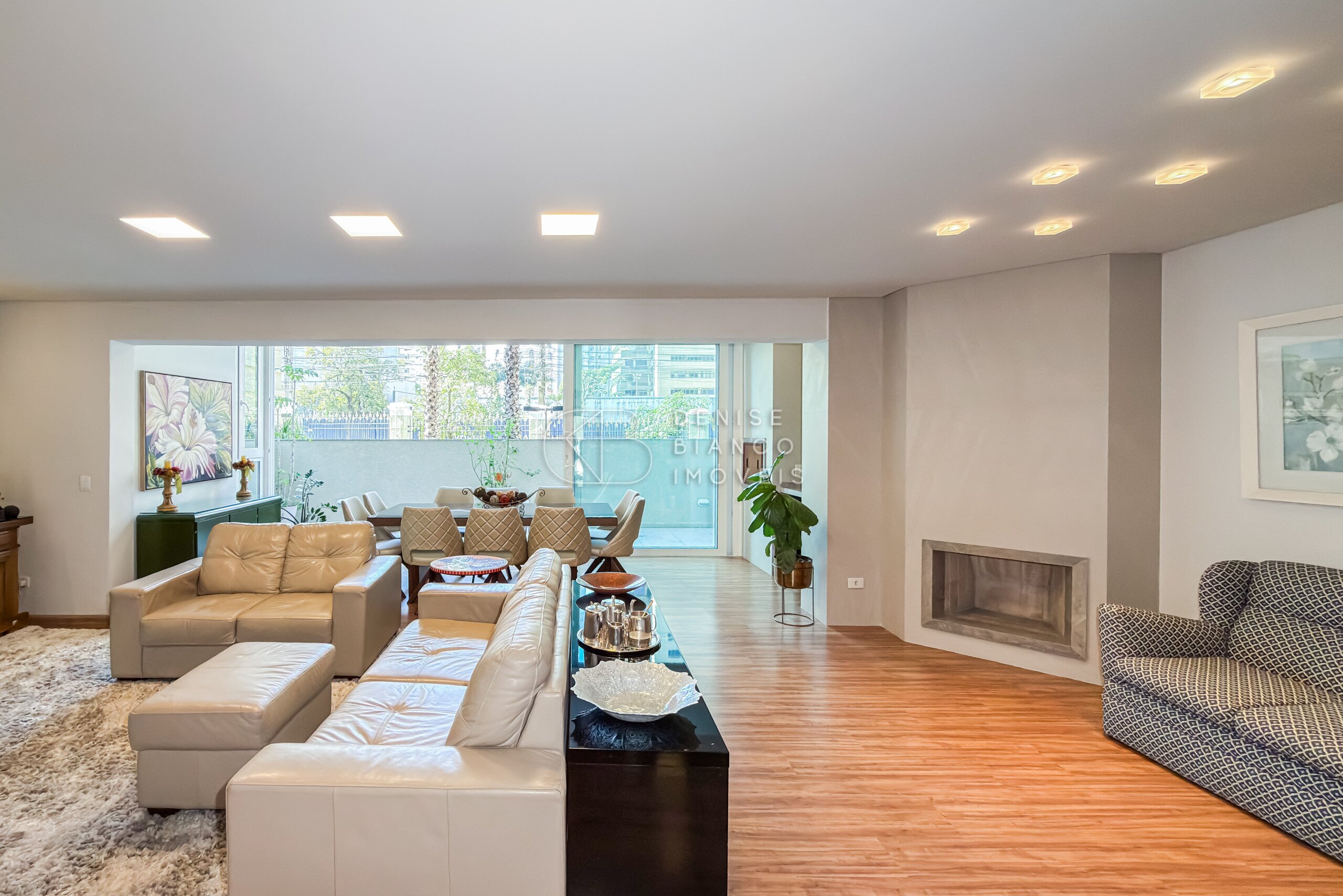 APARTAMENTO em Ahú - Ref: DB0134