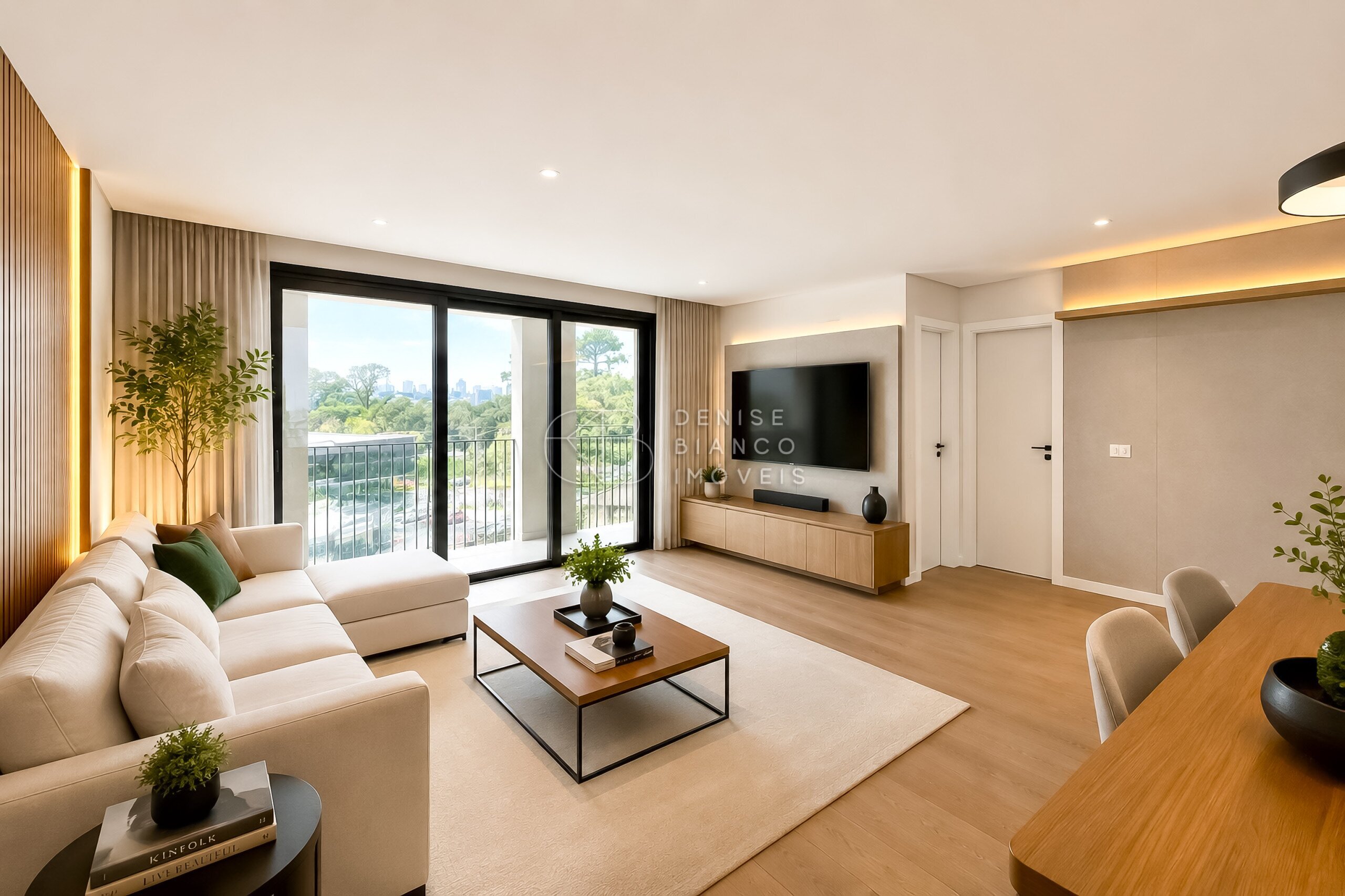 APARTAMENTO em Santa Felicidade - Ref: DB0140