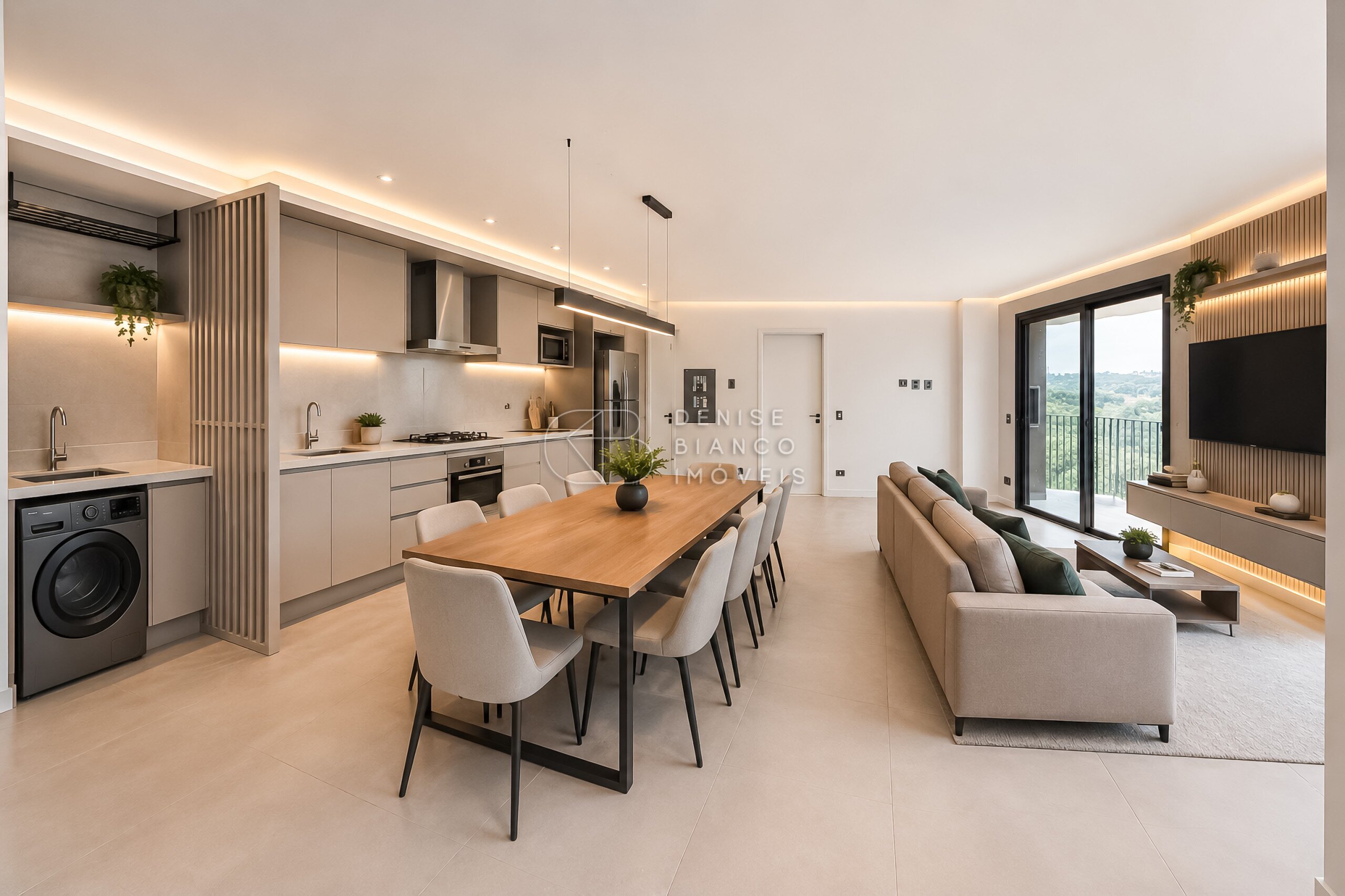 APARTAMENTO em Santa Felicidade - Ref: DB0140