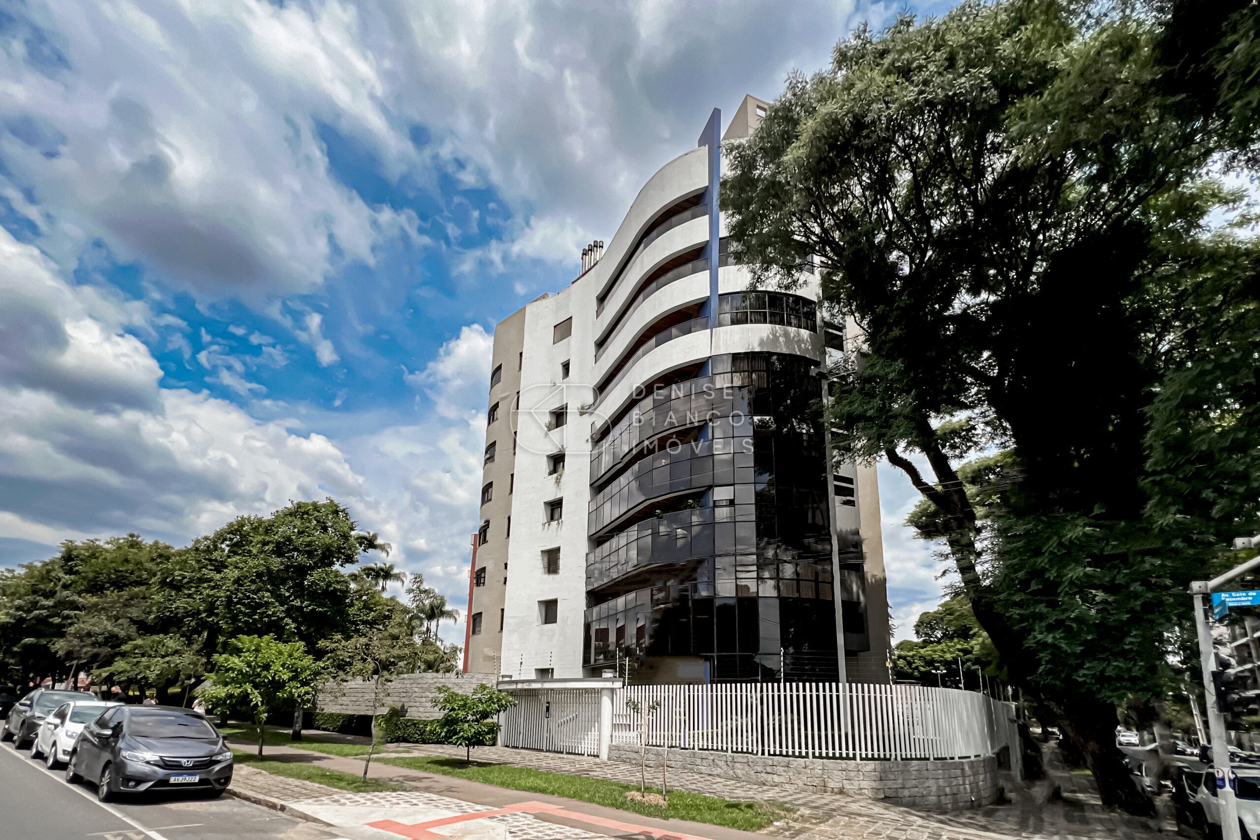 APARTAMENTO em Seminário - Ref: DB0147